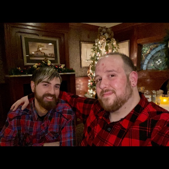 Meet Your Posher Dan - Picture 4 of 7